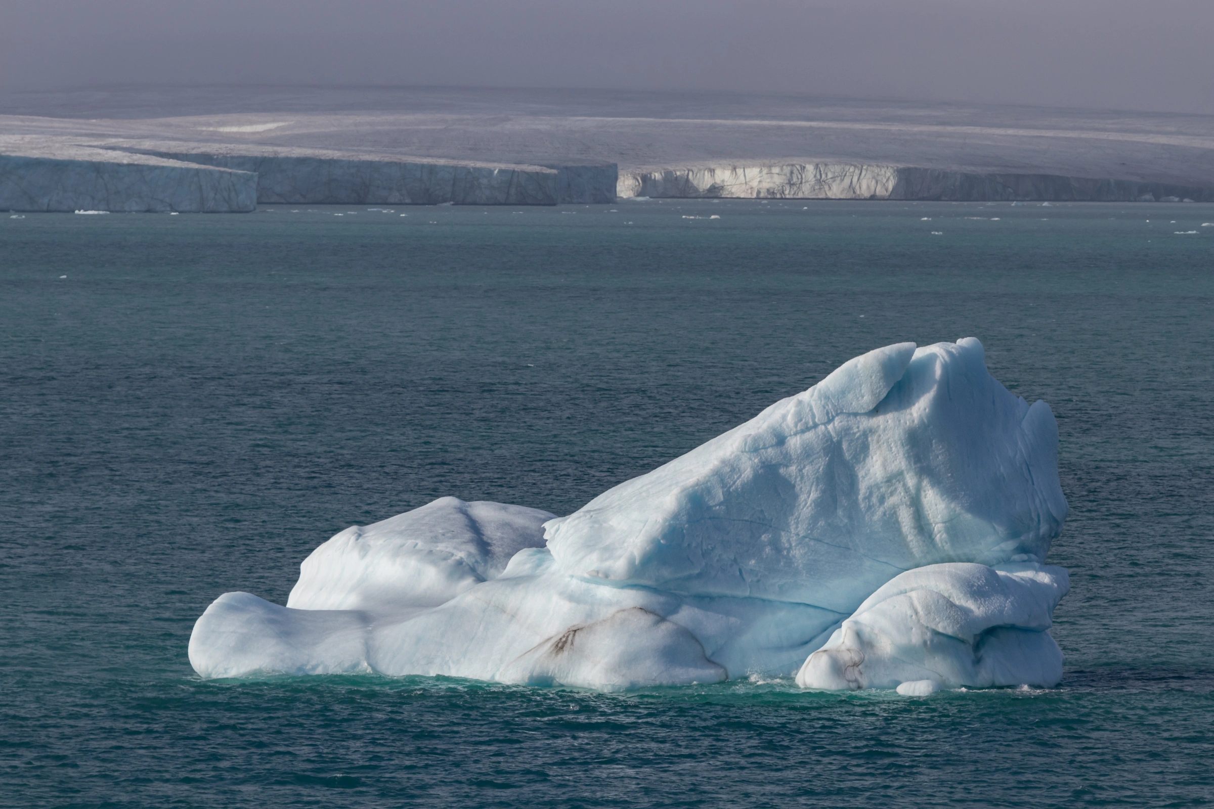 Queen_Harbour,_Philpots_Island,_Nunavut[1].webp